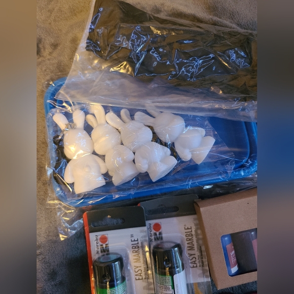 Marble Set - Picture 2 of 4